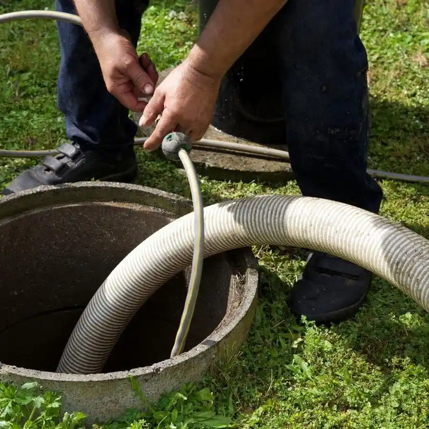 septic tank services Bay Springs